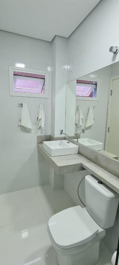 Hi Adventure Hotel ฟลอเรียนอโปลิส ภายนอก รูปภาพ